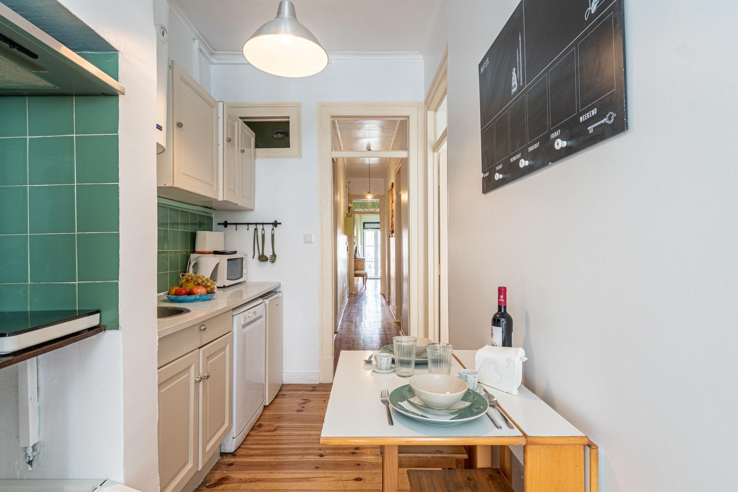 Spacious Apartment With Terrace At Graca ลิสบอน ภายนอก รูปภาพ