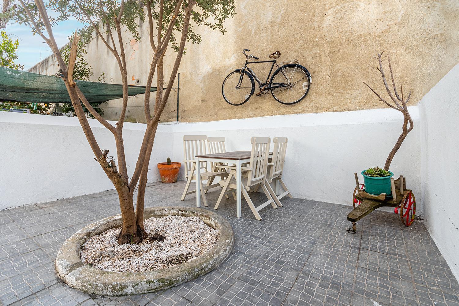 Spacious Apartment With Terrace At Graca ลิสบอน ภายนอก รูปภาพ